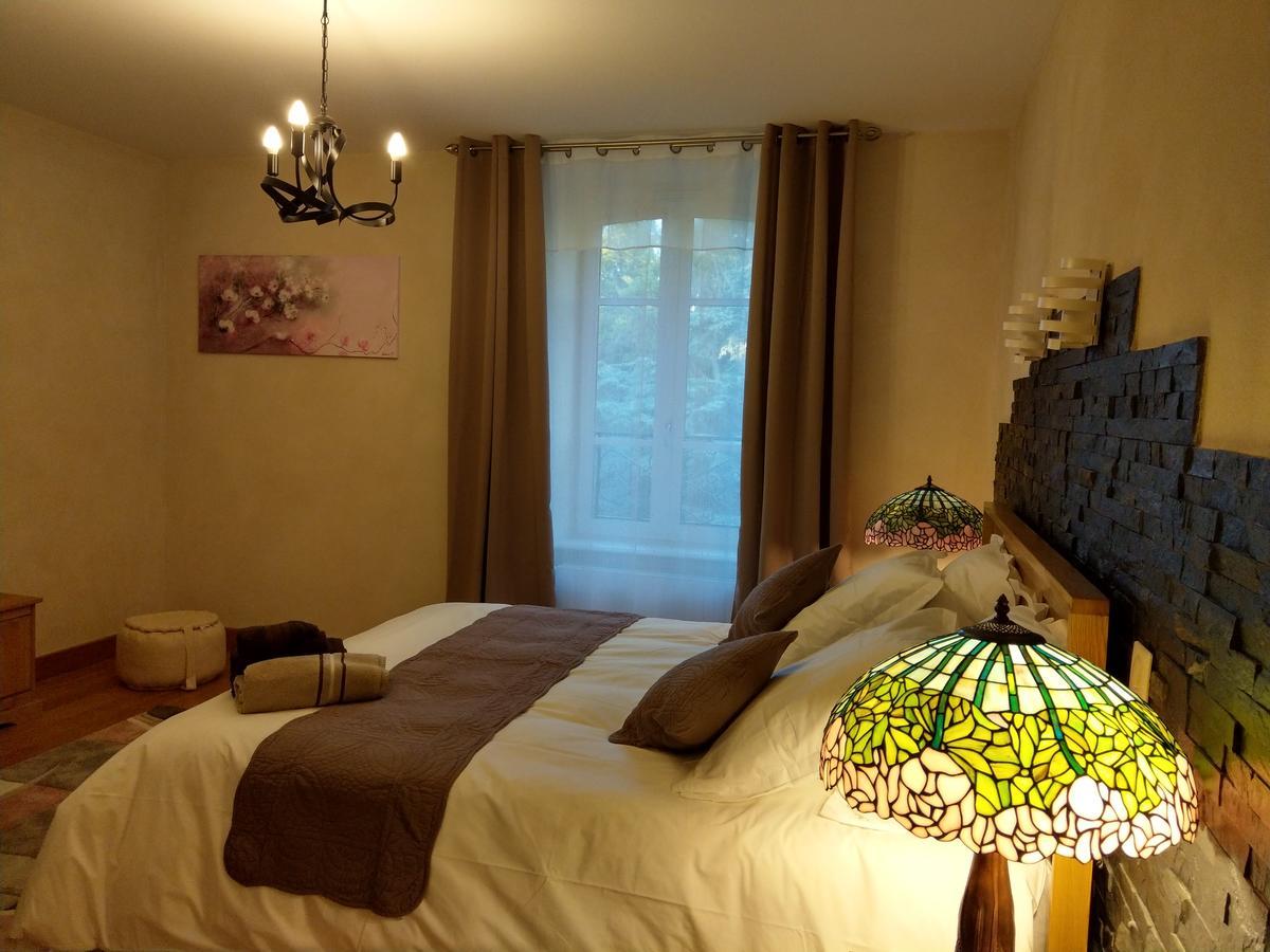 Auzelles Les Chambres D'Hotes De La Frissonnette מראה חיצוני תמונה