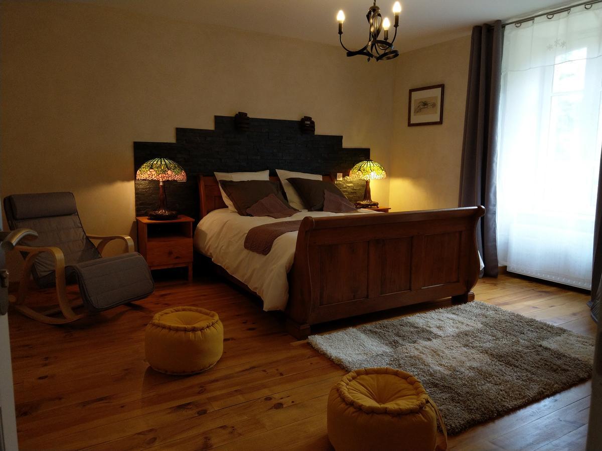 Auzelles Les Chambres D'Hotes De La Frissonnette מראה חיצוני תמונה