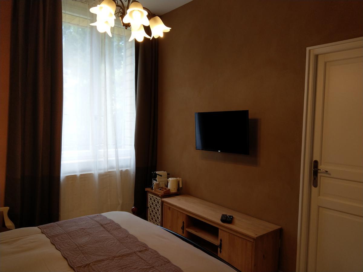 Auzelles Les Chambres D'Hotes De La Frissonnette מראה חיצוני תמונה