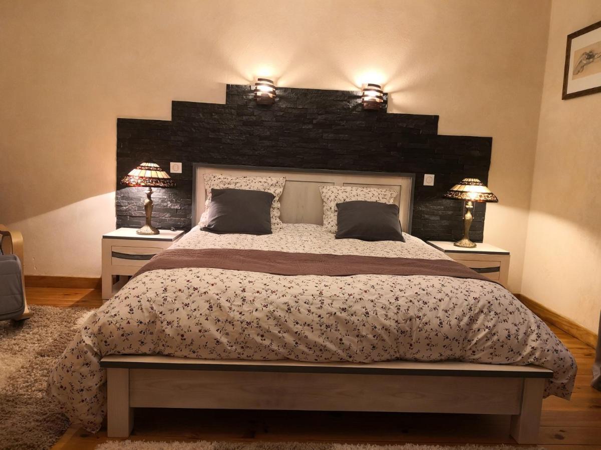 Auzelles Les Chambres D'Hotes De La Frissonnette מראה חיצוני תמונה