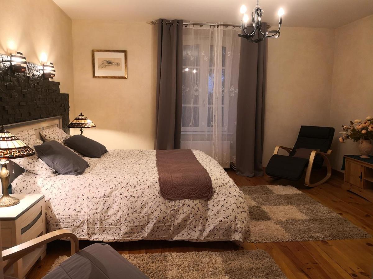 Auzelles Les Chambres D'Hotes De La Frissonnette מראה חיצוני תמונה