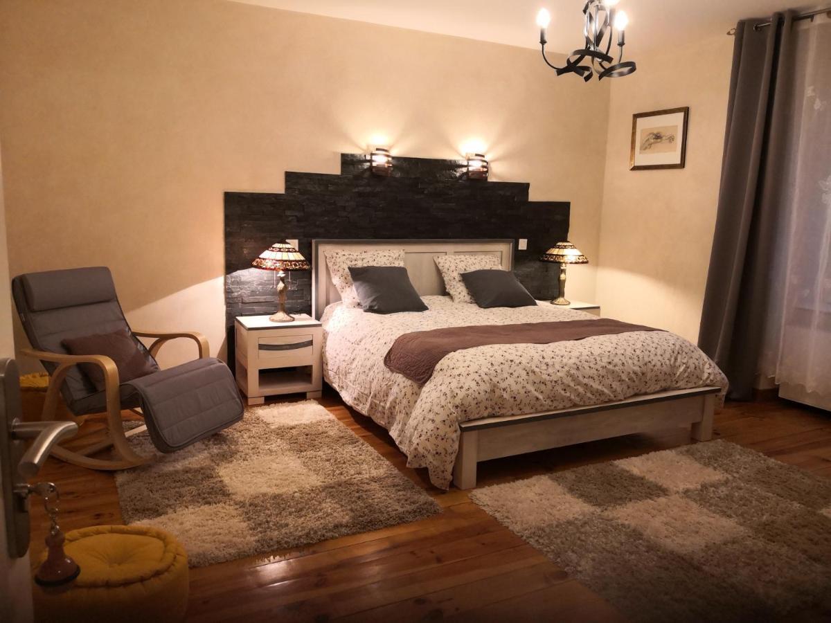 Auzelles Les Chambres D'Hotes De La Frissonnette מראה חיצוני תמונה
